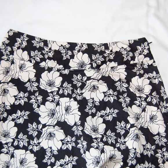 Gap floral circle skirt - Picture 3 of 4